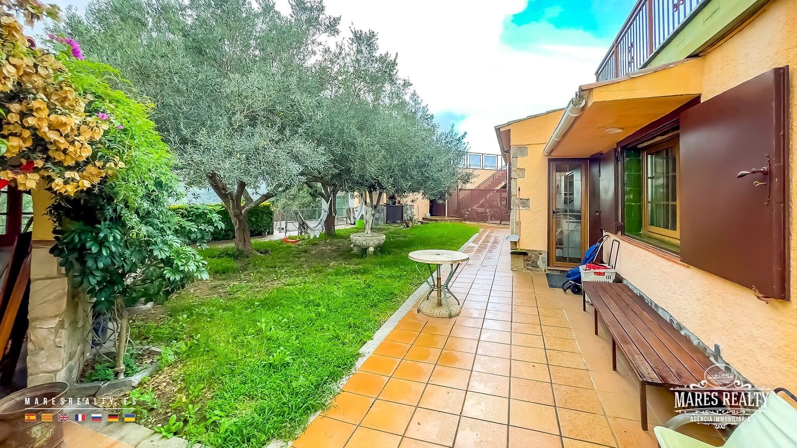 7 sypialnia Willa na sprzedaż w Lloret de Mar z basenem garażem - 695 000 € (Ref: 9256731)