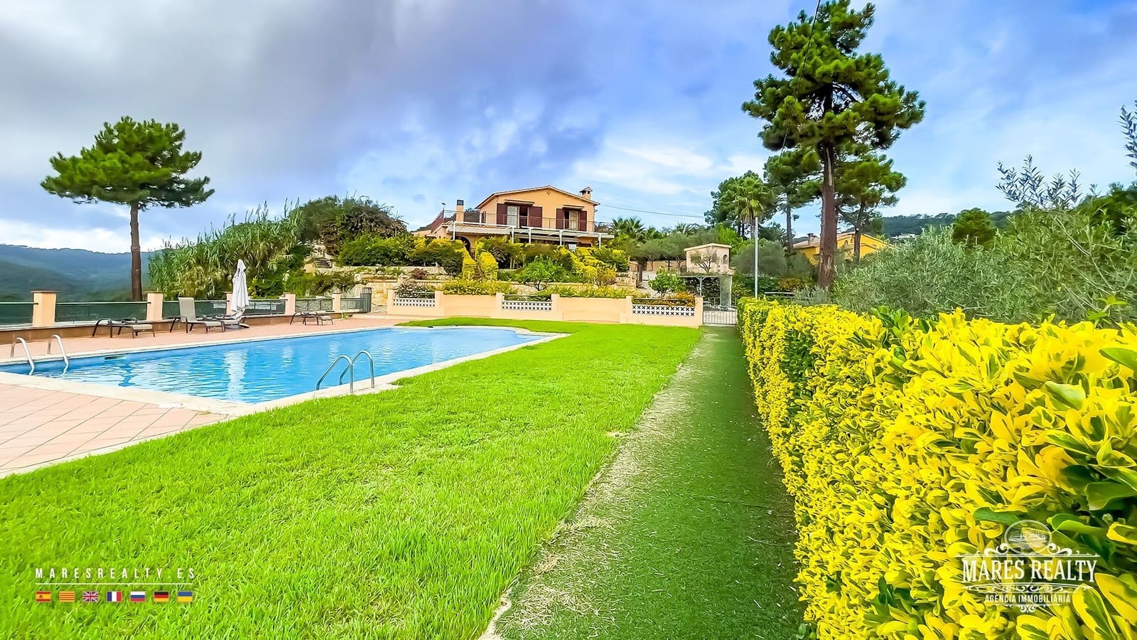 7 sypialnia Willa na sprzedaż w Lloret de Mar z basenem garażem - 695 000 € (Ref: 9256731)