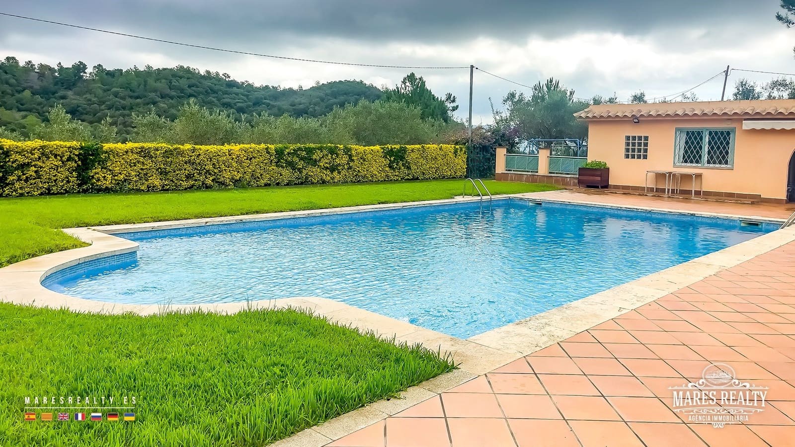 7 sypialnia Willa na sprzedaż w Lloret de Mar z basenem garażem - 695 000 € (Ref: 9256731)