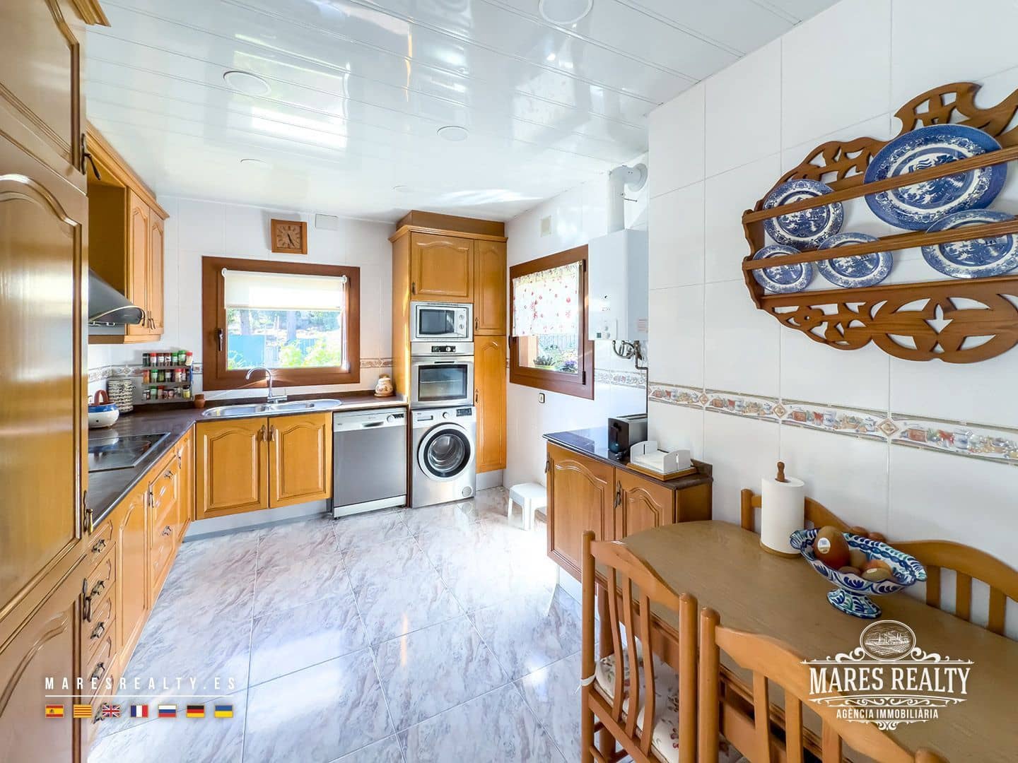 4 bedroom Villa for sale in Lloret de Mar with pool garage - € 668,000 (Ref: 9256732)