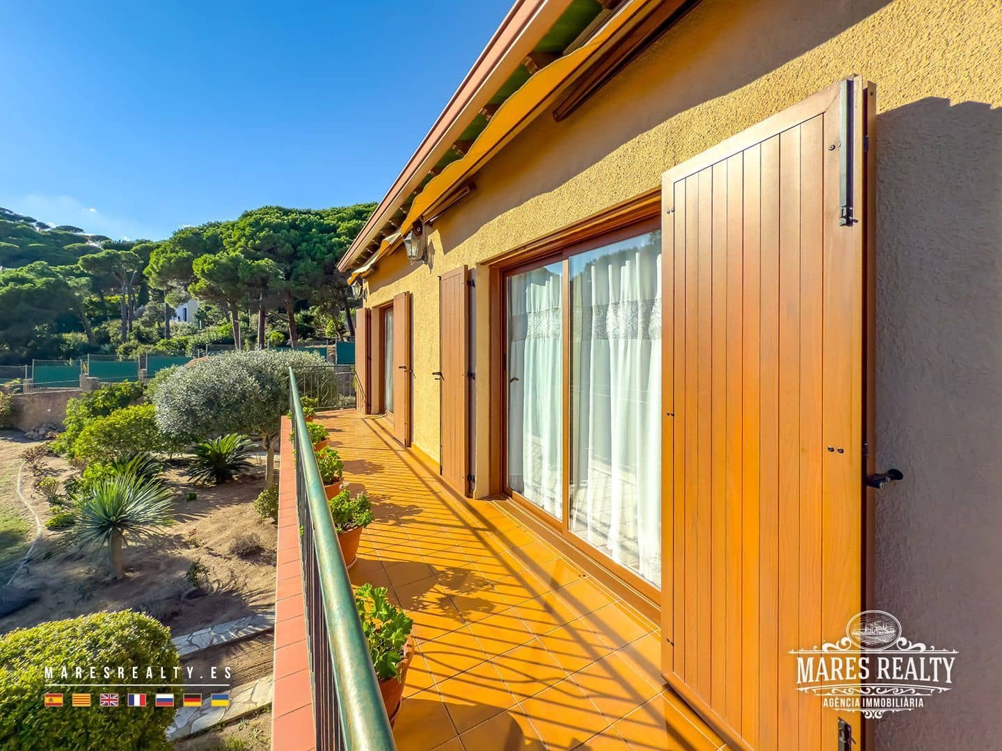 4 bedroom Villa for sale in Lloret de Mar with pool garage - € 668,000 (Ref: 9256732)