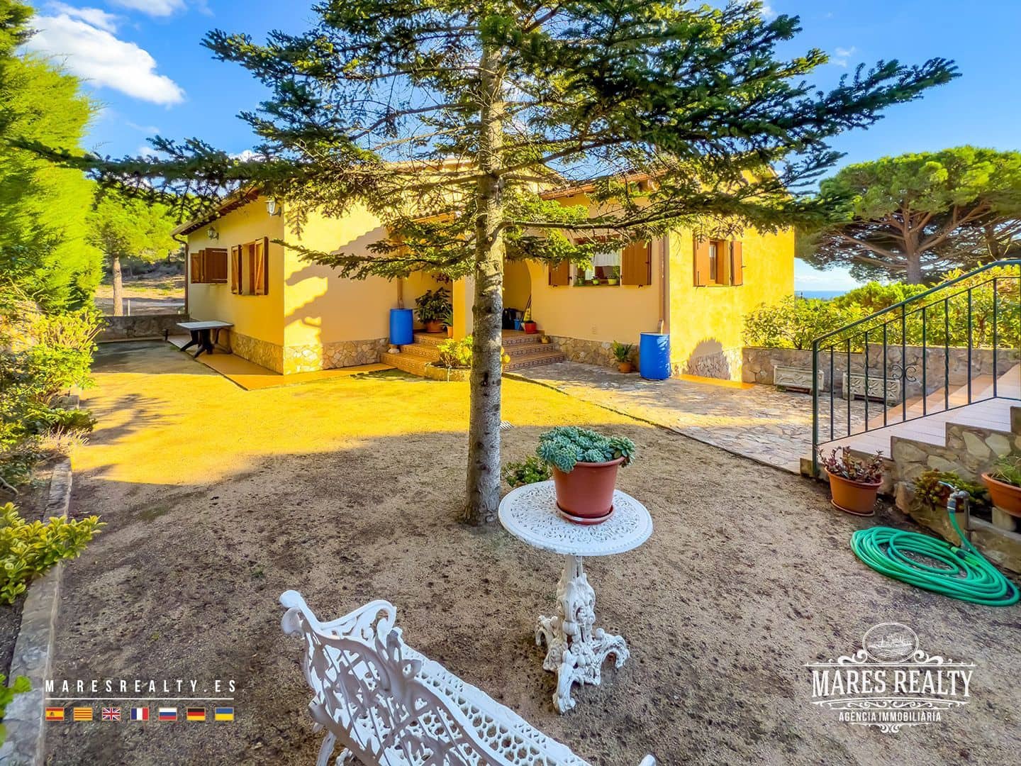 4 bedroom Villa for sale in Lloret de Mar with pool garage - € 668,000 (Ref: 9256732)