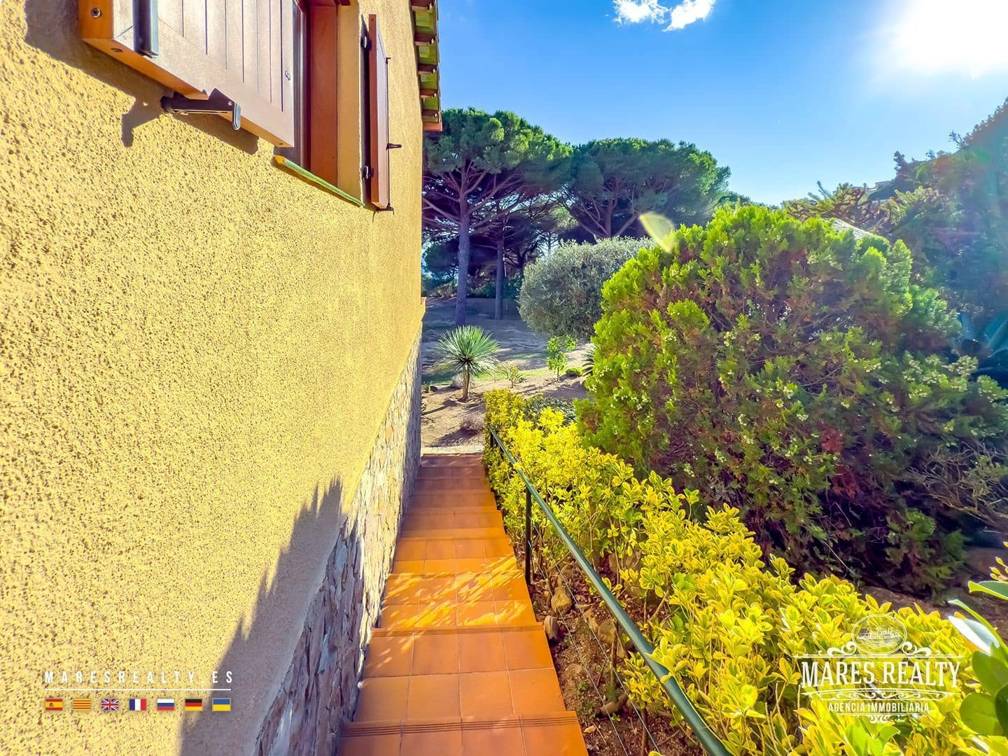 4 bedroom Villa for sale in Lloret de Mar with pool garage - € 668,000 (Ref: 9256732)