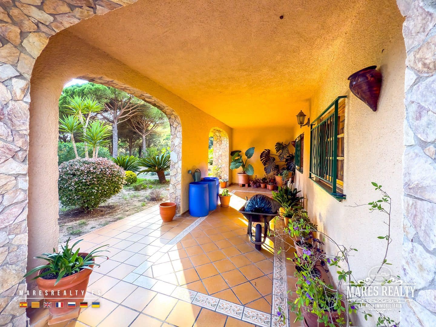 4 bedroom Villa for sale in Lloret de Mar with pool garage - € 668,000 (Ref: 9256732)