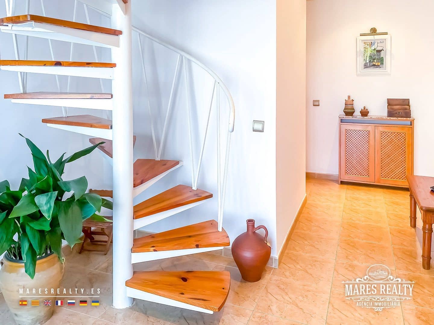 4 slaapkamer Villa te koop in Sils met zwembad garage - € 950.000 (Ref: 9262164)