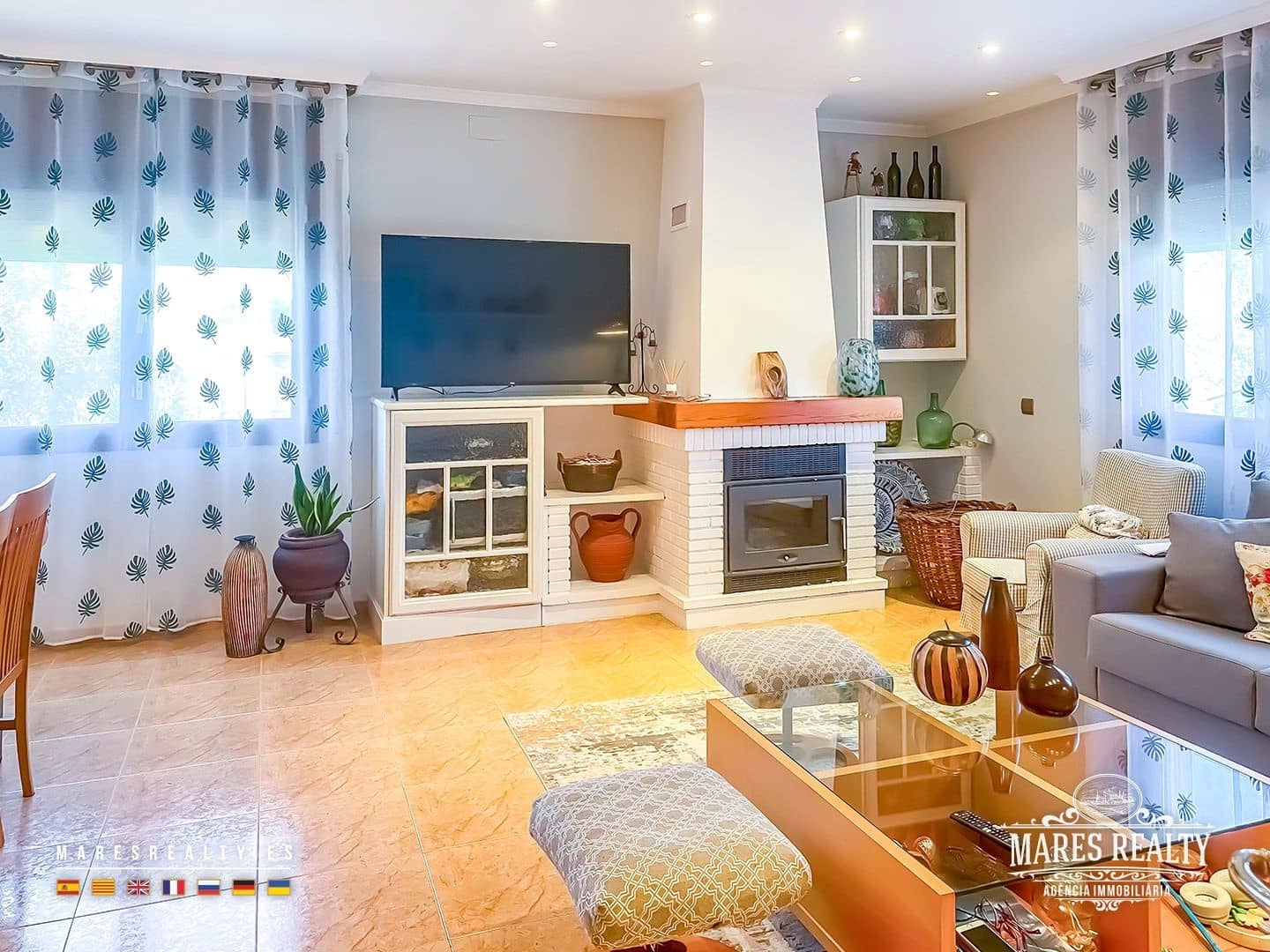 4 slaapkamer Villa te koop in Sils met zwembad garage - € 950.000 (Ref: 9262164)