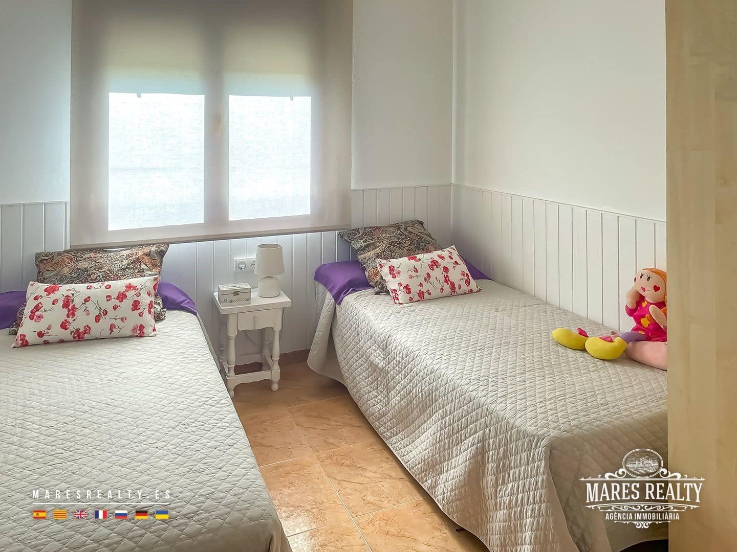 4 slaapkamer Villa te koop in Sils met zwembad garage - € 950.000 (Ref: 9262164)