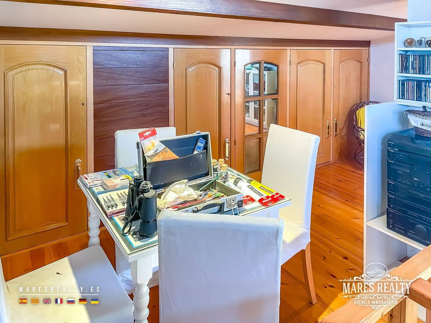 4 slaapkamer Villa te koop in Sils met zwembad garage - € 950.000 (Ref: 9262164)