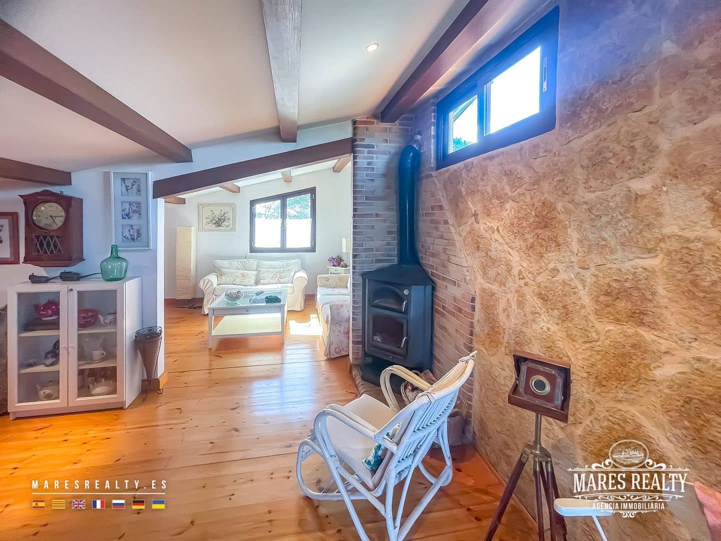 4 slaapkamer Villa te koop in Sils met zwembad garage - € 950.000 (Ref: 9262164)