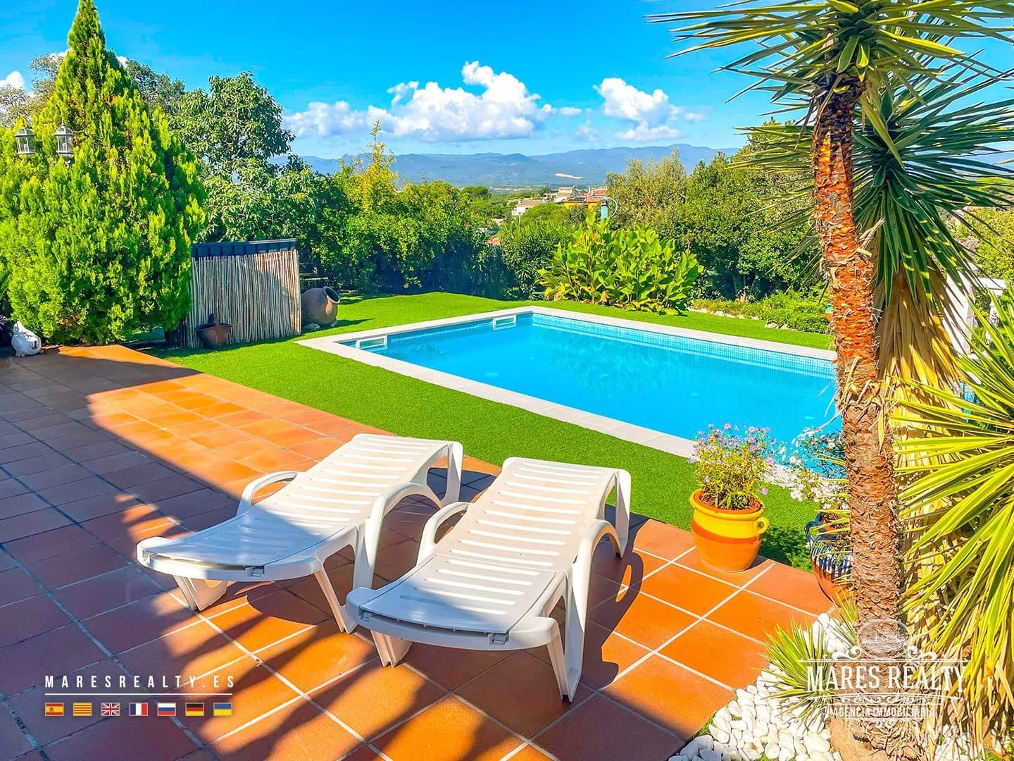 4 slaapkamer Villa te koop in Sils met zwembad garage - € 950.000 (Ref: 9262164)