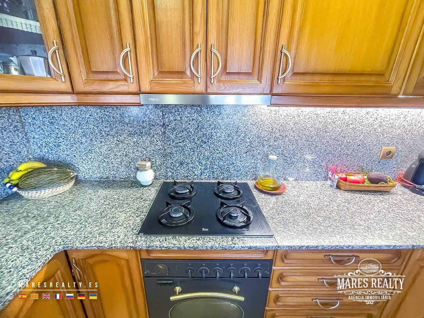 4 slaapkamer Villa te koop in Sils met zwembad garage - € 950.000 (Ref: 9262164)