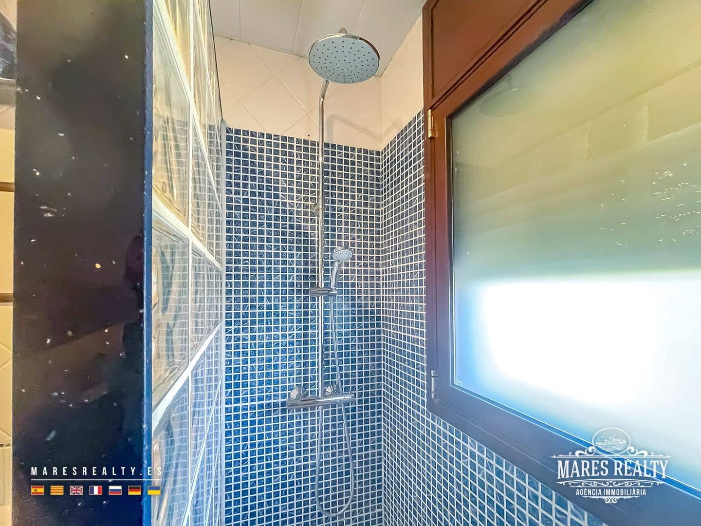 4 slaapkamer Villa te koop in Sils met zwembad garage - € 950.000 (Ref: 9262164)