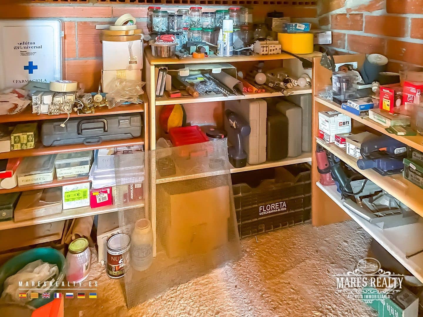 4 slaapkamer Villa te koop in Sils met zwembad garage - € 950.000 (Ref: 9262164)