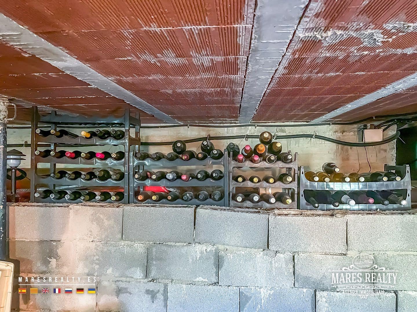 4 slaapkamer Villa te koop in Sils met zwembad garage - € 950.000 (Ref: 9262164)