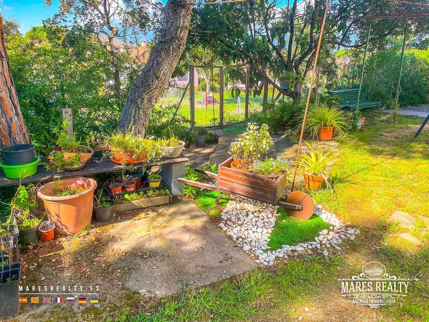 4 slaapkamer Villa te koop in Sils met zwembad garage - € 950.000 (Ref: 9262164)