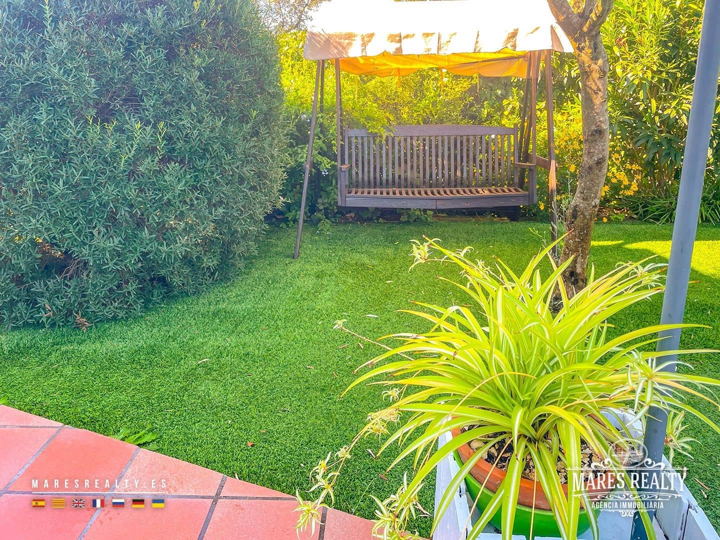 4 slaapkamer Villa te koop in Sils met zwembad garage - € 950.000 (Ref: 9262164)