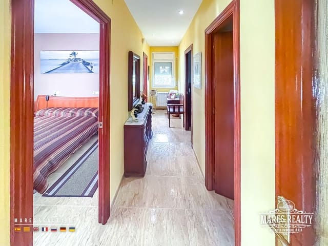 3 bedroom Villa for sale in Sils with garage - € 290,000 (Ref: 9262165)