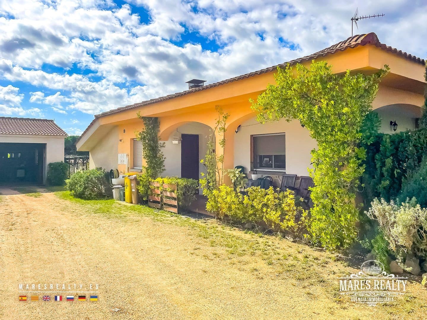 3 slaapkamer Villa te koop in Sils met garage - € 290.000 (Ref: 9262165)