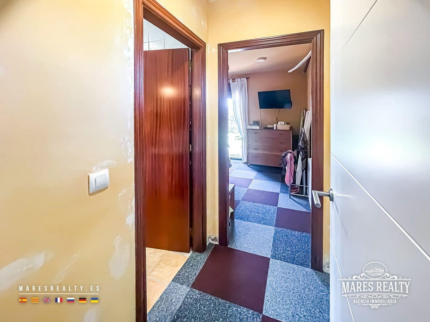 3 sypialnia Willa na sprzedaż w Sils z basenem garażem - 485 000 € (Ref: 9321454)