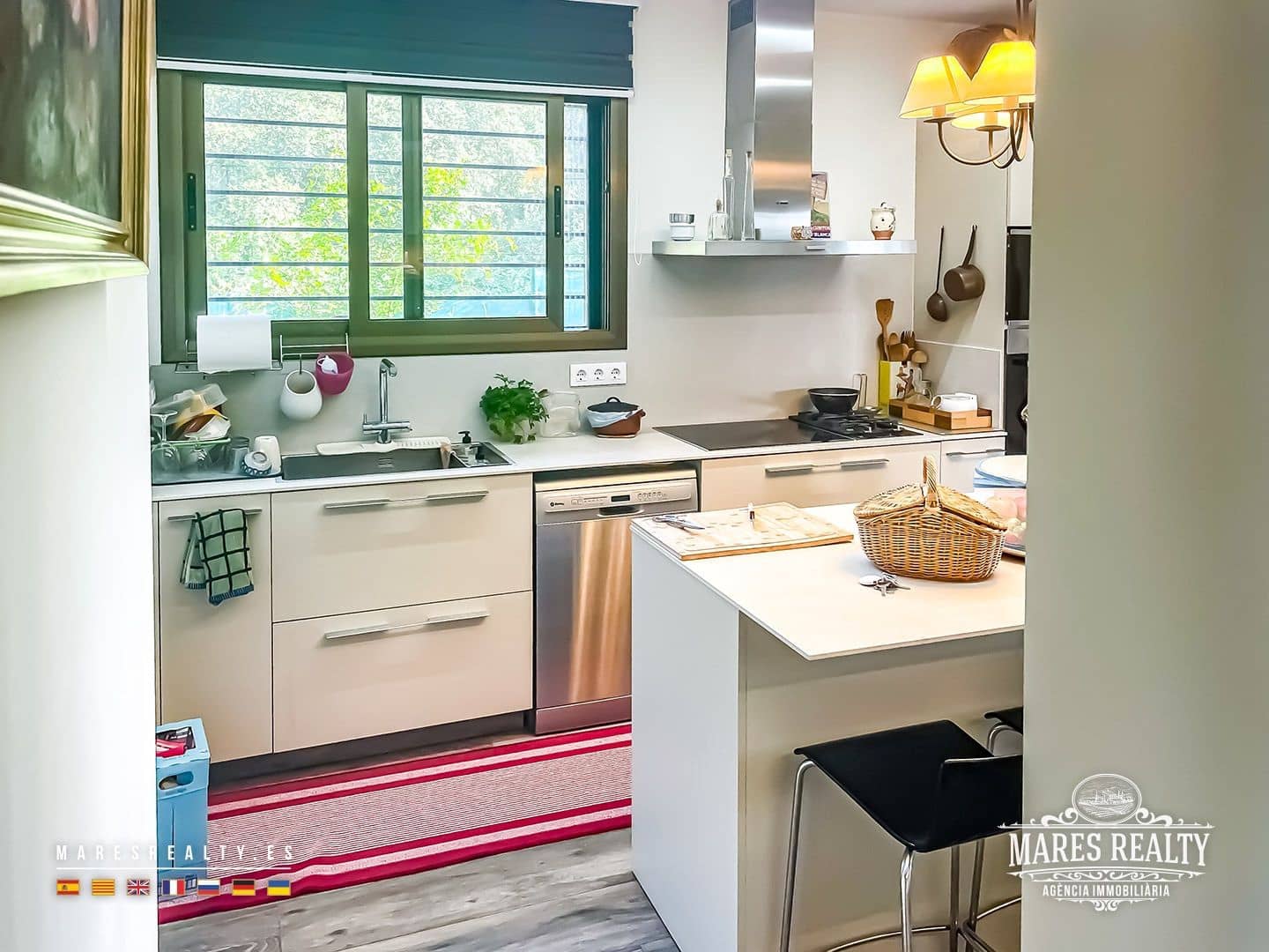 3 sypialnia Willa na sprzedaż w Sils z basenem garażem - 485 000 € (Ref: 9321454)