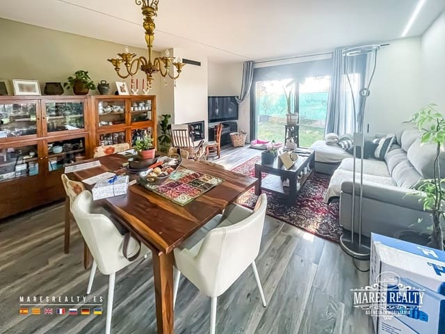 3 bedroom Villa for sale in Sils with pool garage - € 485,000 (Ref: 9321454)