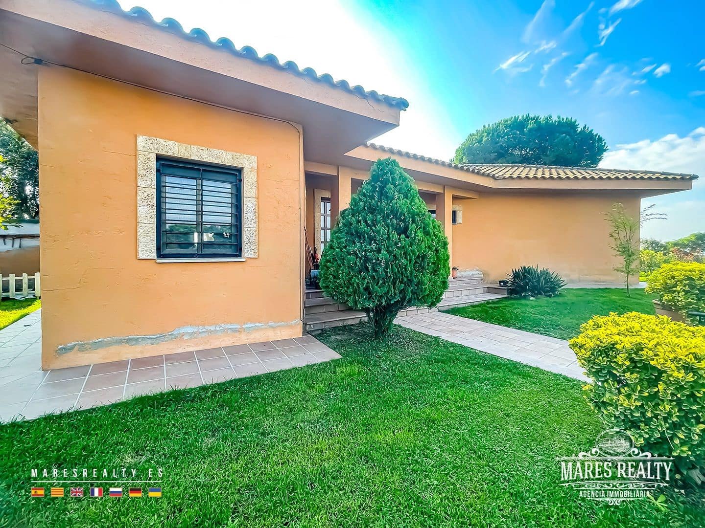 3 sypialnia Willa na sprzedaż w Sils z basenem garażem - 485 000 € (Ref: 9321454)