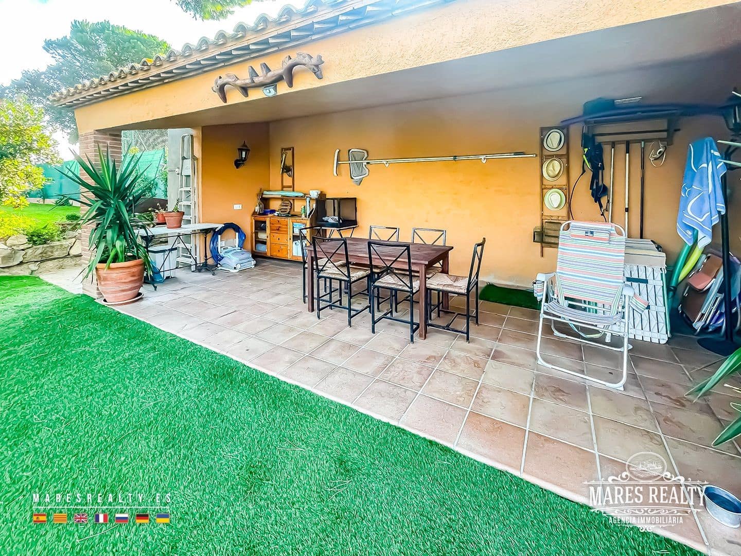 3 sypialnia Willa na sprzedaż w Sils z basenem garażem - 485 000 € (Ref: 9321454)