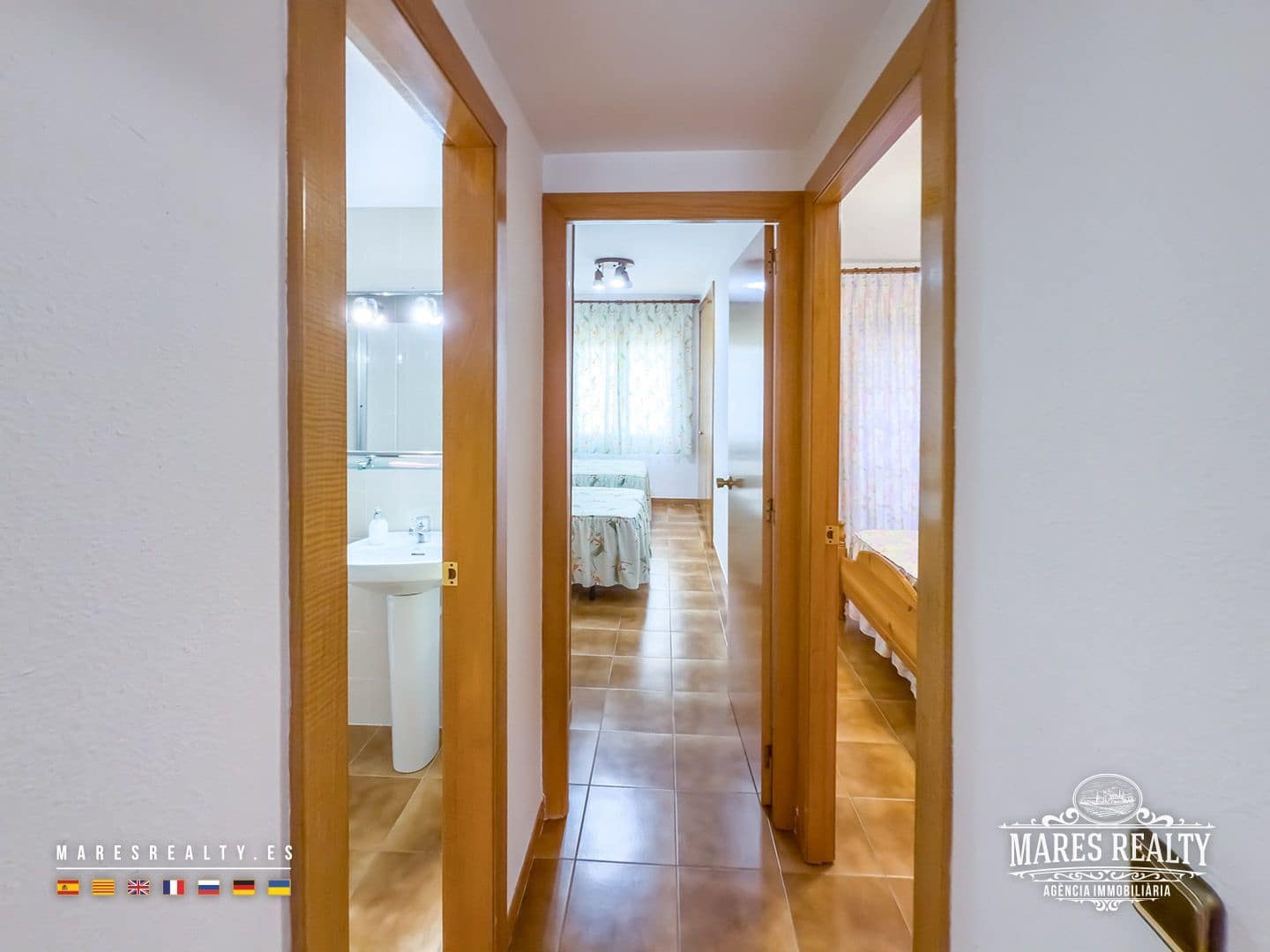 2 sypialnia Mieszkanie na sprzedaż w Empuriabrava z basenem garażem - 228 000 € (Ref: 9346750)