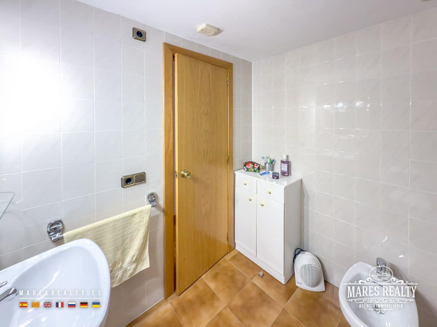 2 sypialnia Mieszkanie na sprzedaż w Empuriabrava z basenem garażem - 228 000 € (Ref: 9346750)