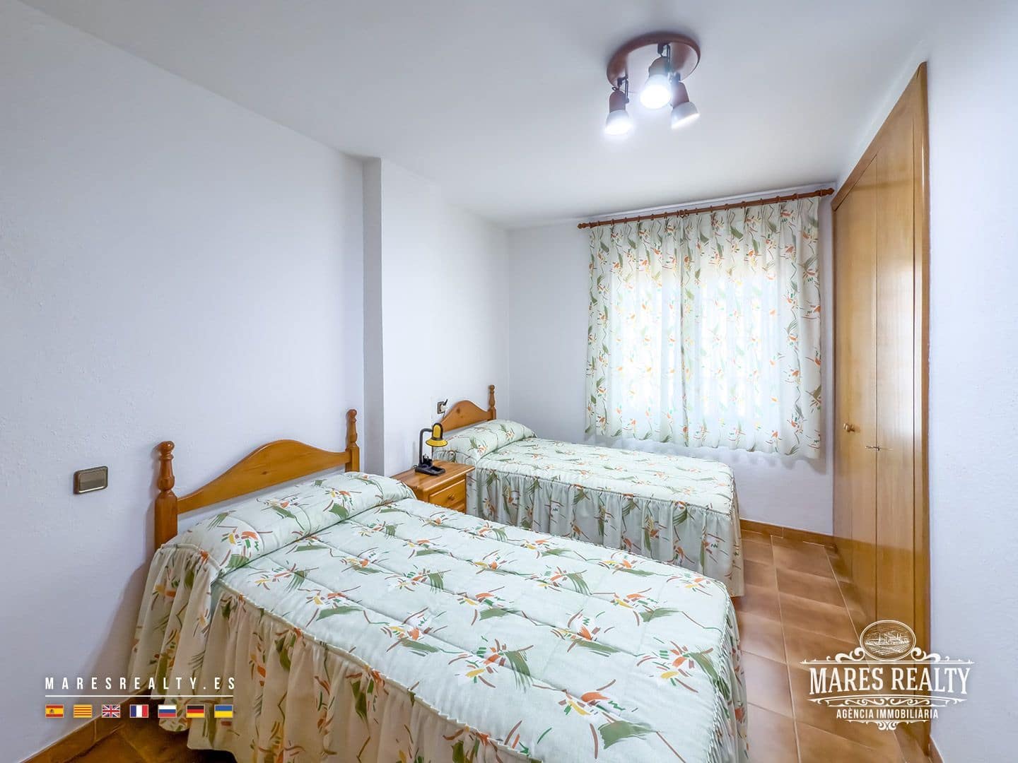 2 sypialnia Mieszkanie na sprzedaż w Empuriabrava z basenem garażem - 228 000 € (Ref: 9346750)