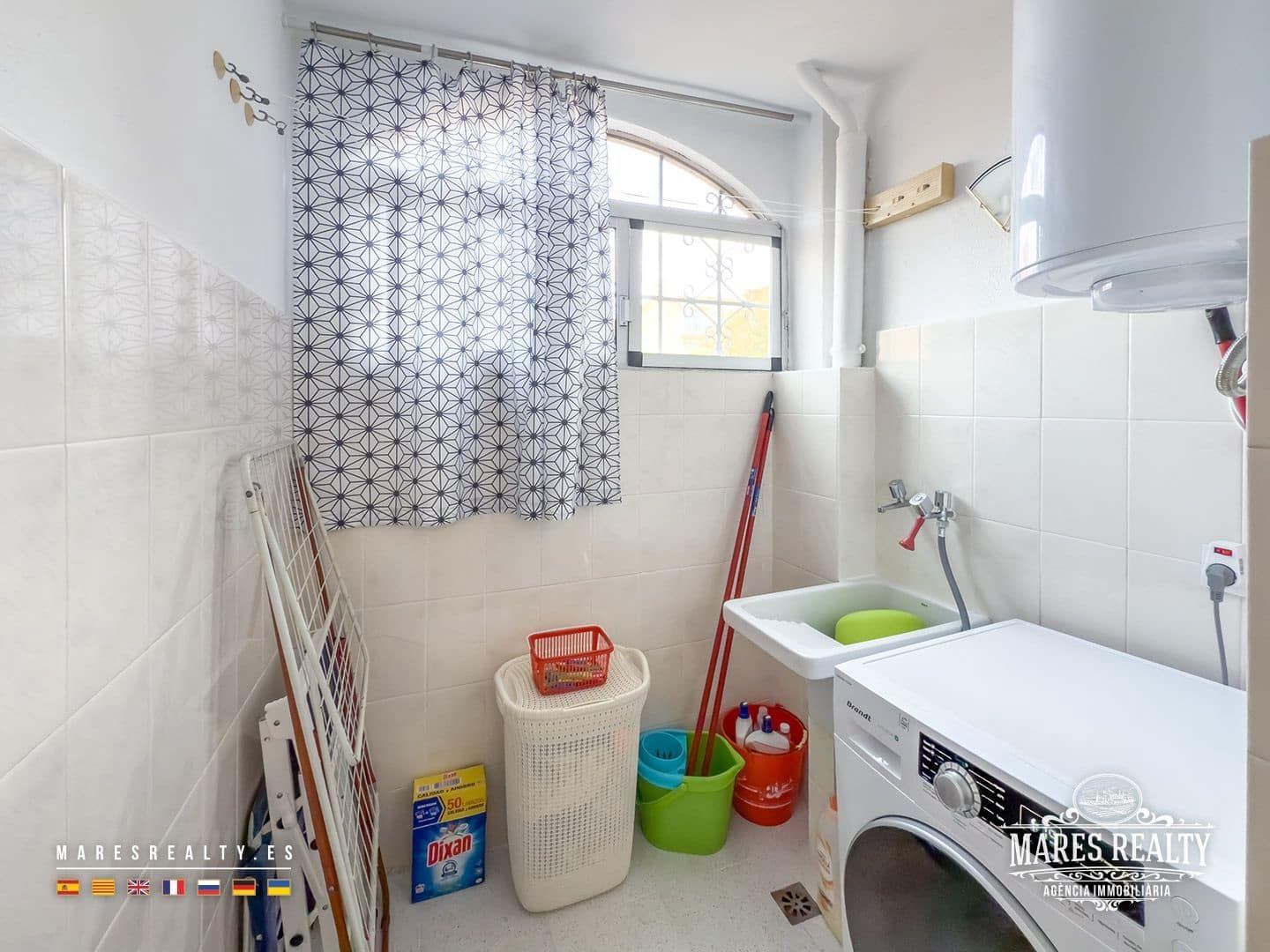 2 sypialnia Mieszkanie na sprzedaż w Empuriabrava z basenem garażem - 228 000 € (Ref: 9346750)