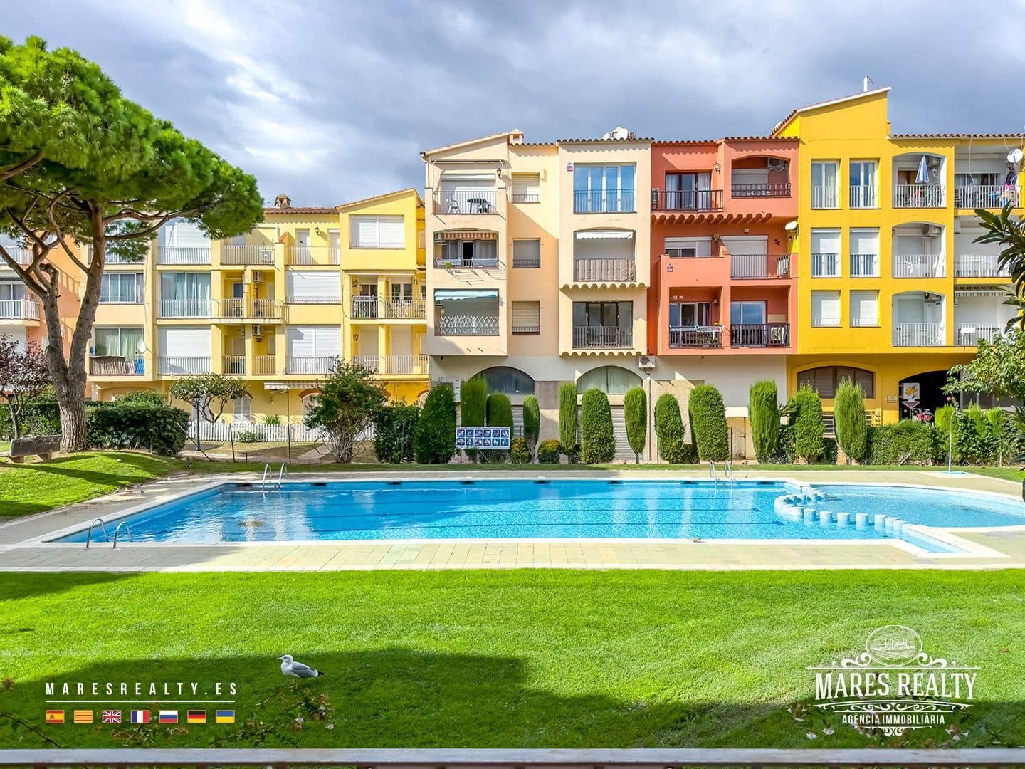 2 sypialnia Mieszkanie na sprzedaż w Empuriabrava z basenem garażem - 228 000 € (Ref: 9346750)