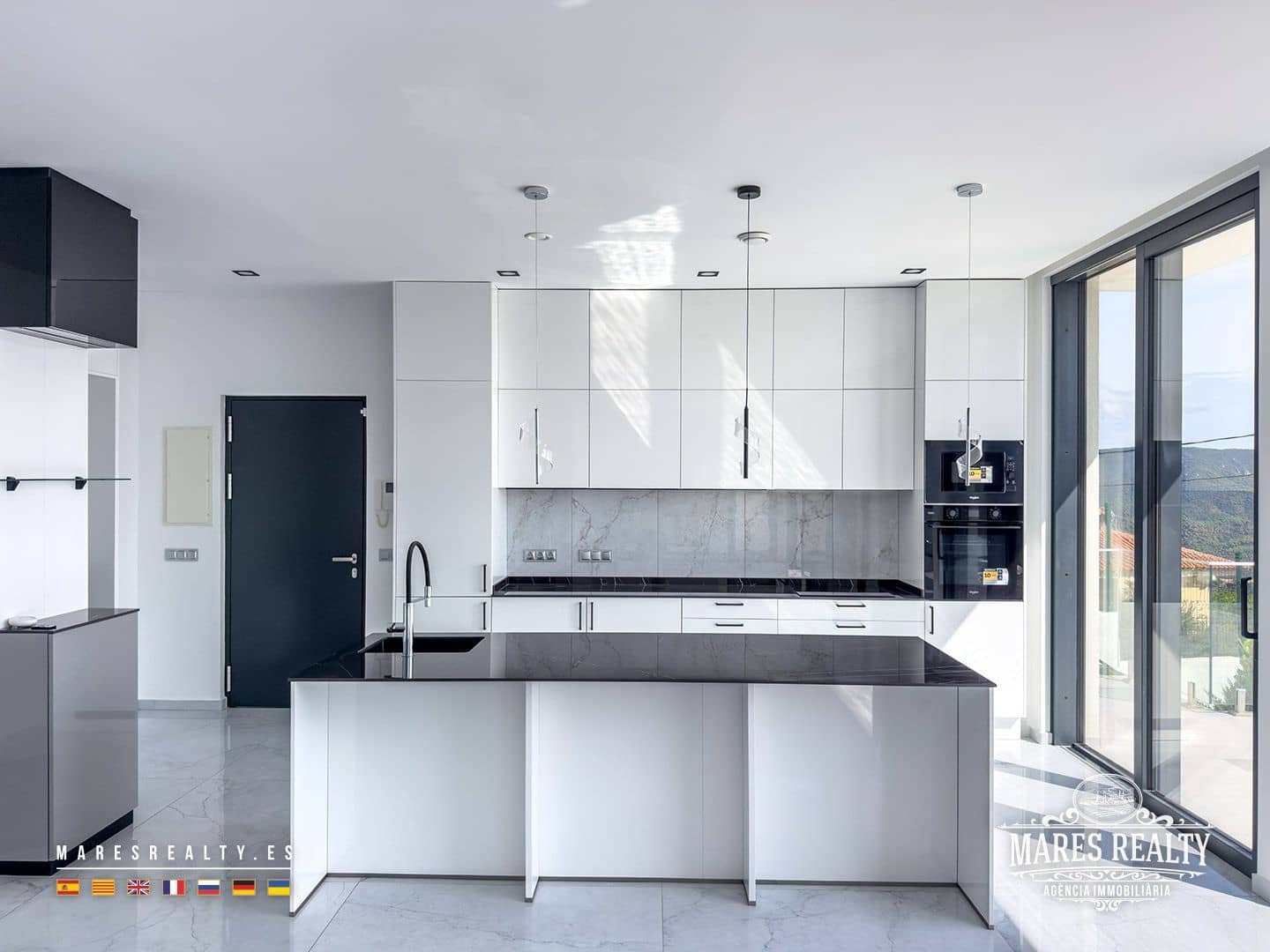 3 soverom Villa til salgs i Lloret de Mar med svømmebasseng garasje - € 810 000 (Ref: 9346752)