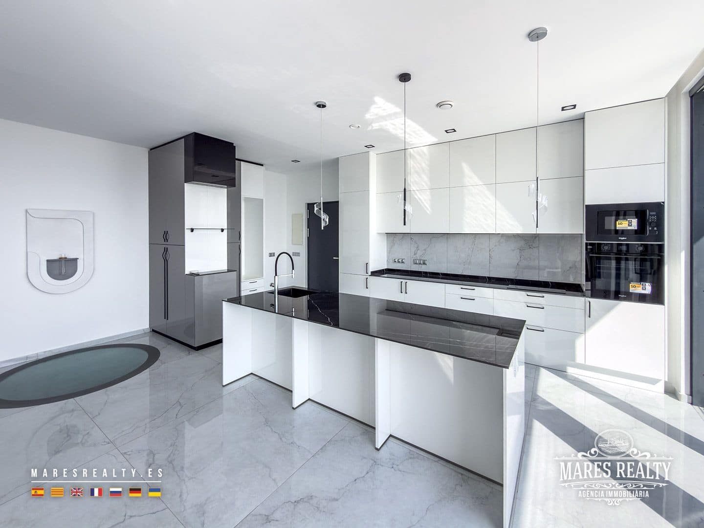 3 soverom Villa til salgs i Lloret de Mar med svømmebasseng garasje - € 810 000 (Ref: 9346752)