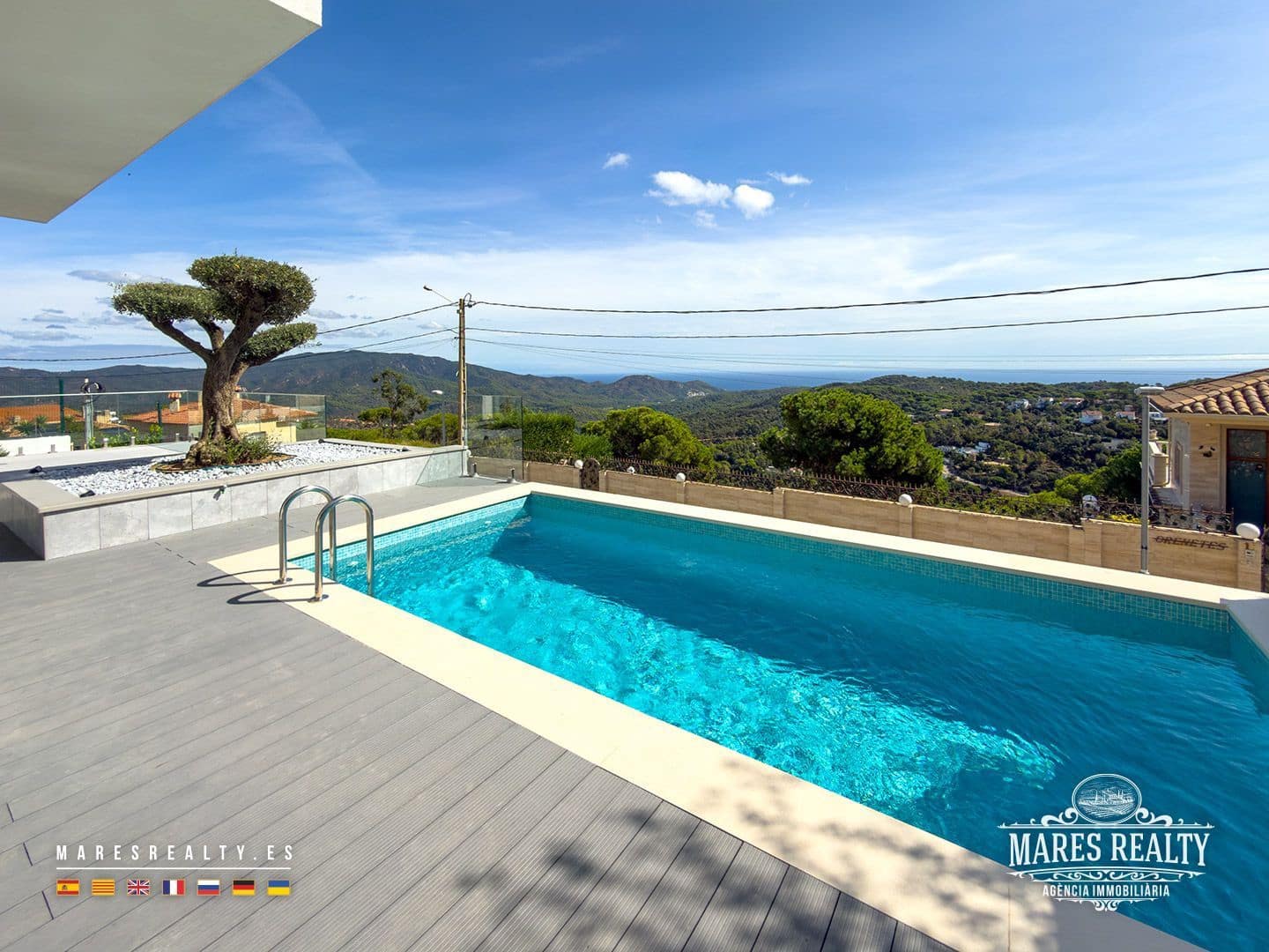 3 soverom Villa til salgs i Lloret de Mar med svømmebasseng garasje - € 810 000 (Ref: 9346752)