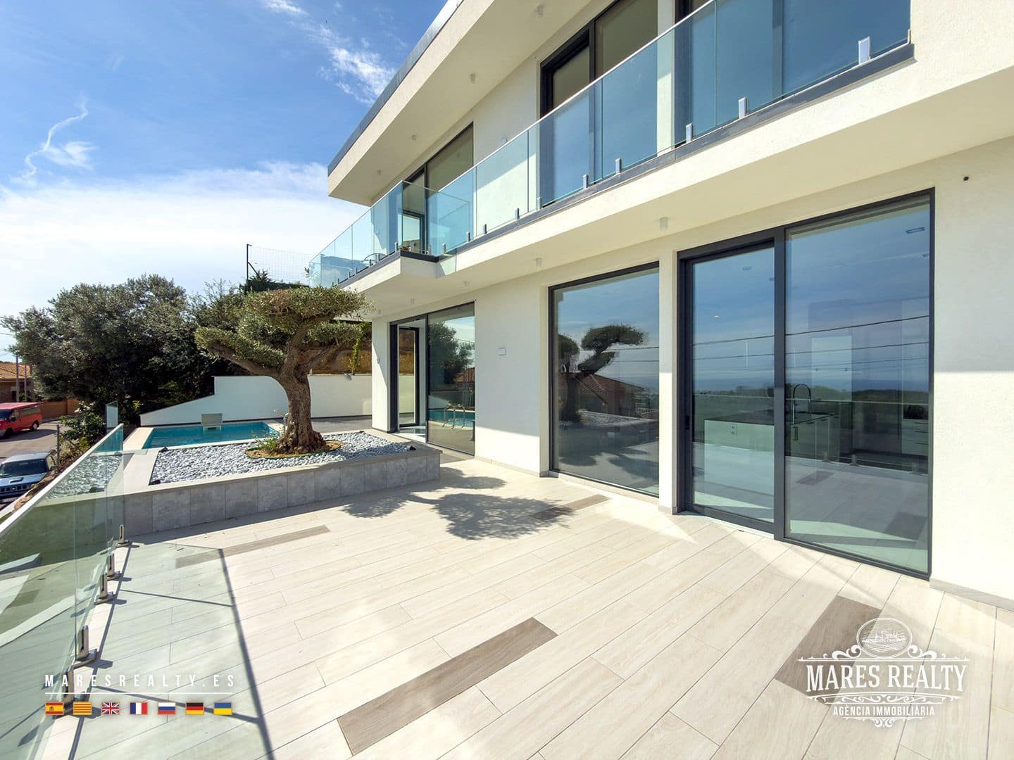 3 soverom Villa til salgs i Lloret de Mar med svømmebasseng garasje - € 810 000 (Ref: 9346752)