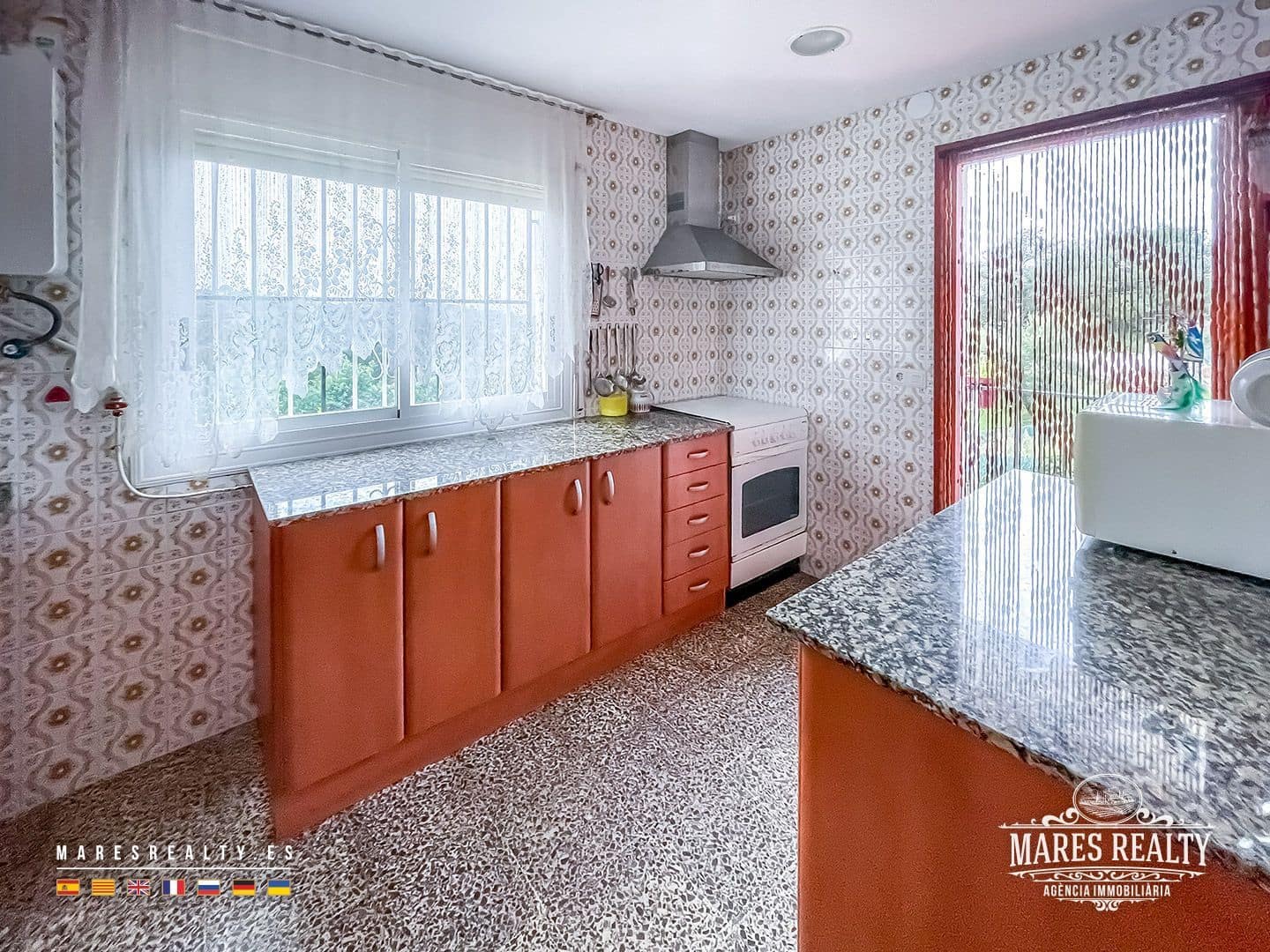 4 bedroom Villa for sale in Macanet de la Selva with pool garage - € 290,000 (Ref: 9346754)