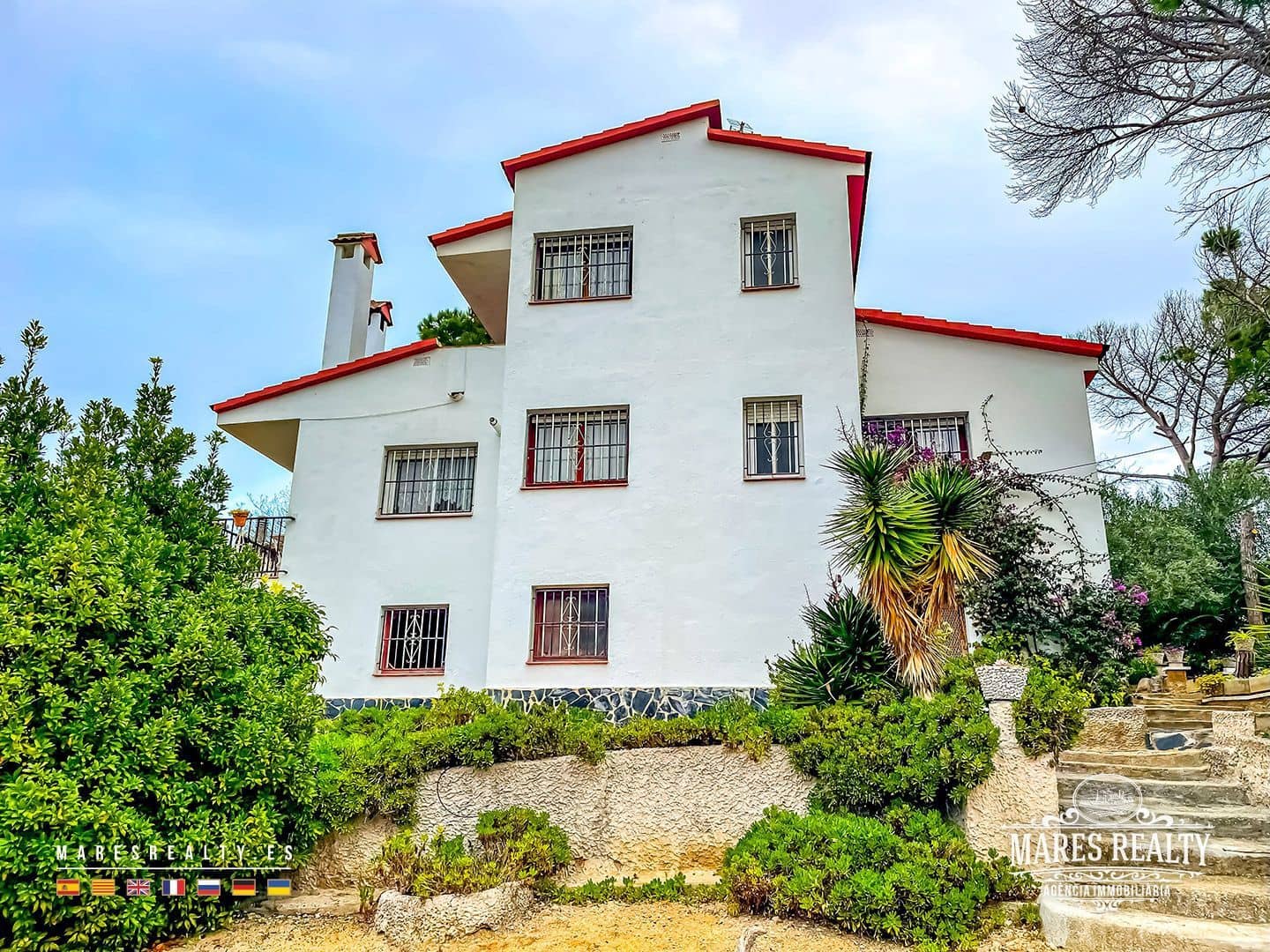 4 bedroom Villa for sale in Macanet de la Selva with pool garage - € 290,000 (Ref: 9346754)