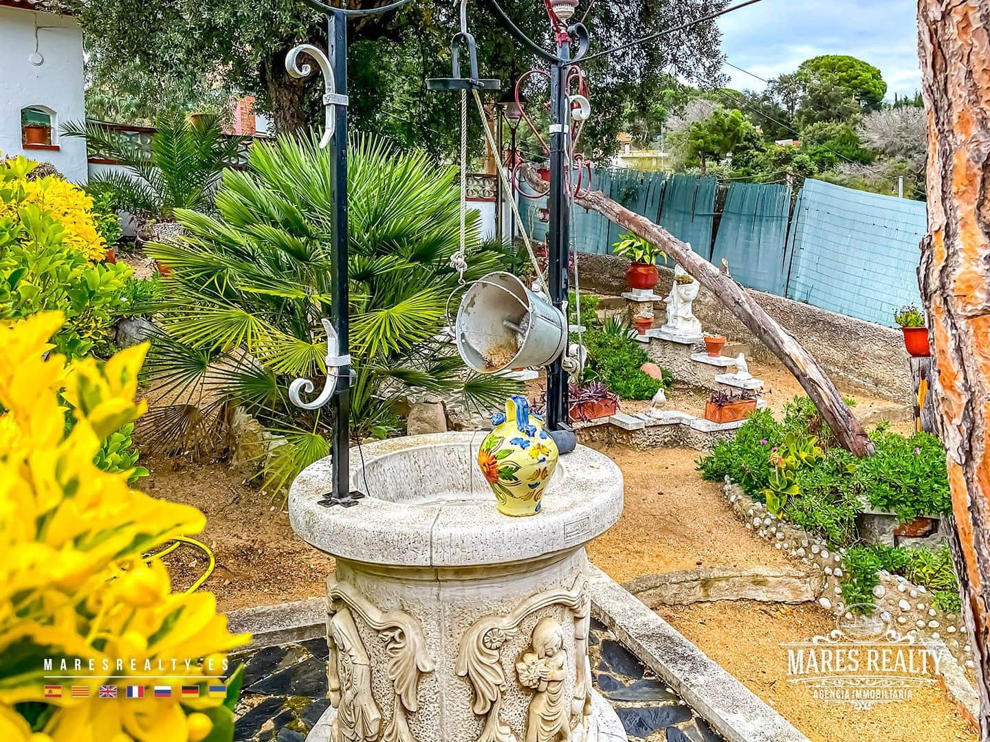 4 bedroom Villa for sale in Macanet de la Selva with pool garage - € 290,000 (Ref: 9346754)