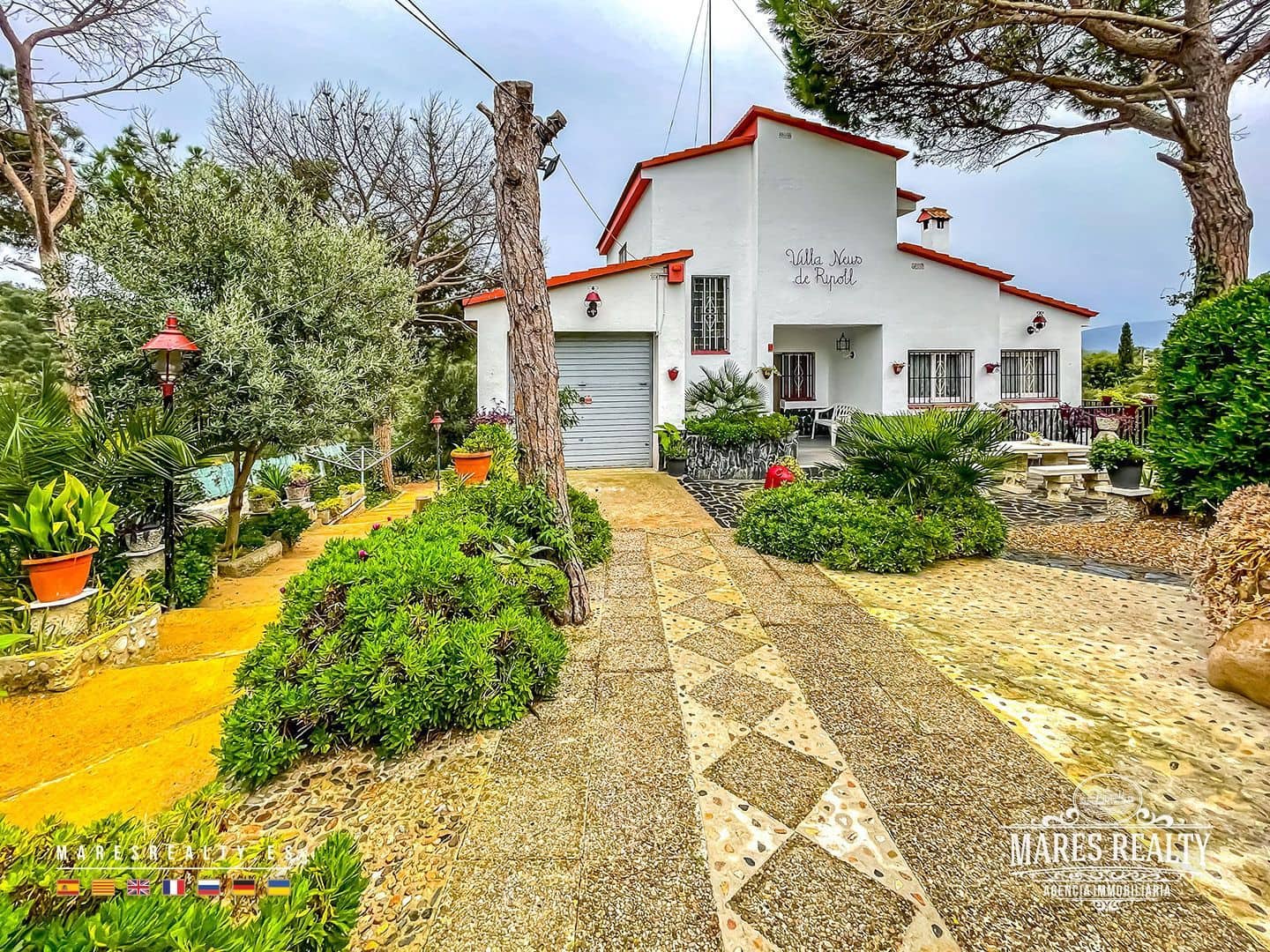 4 bedroom Villa for sale in Macanet de la Selva with pool garage - € 290,000 (Ref: 9346754)