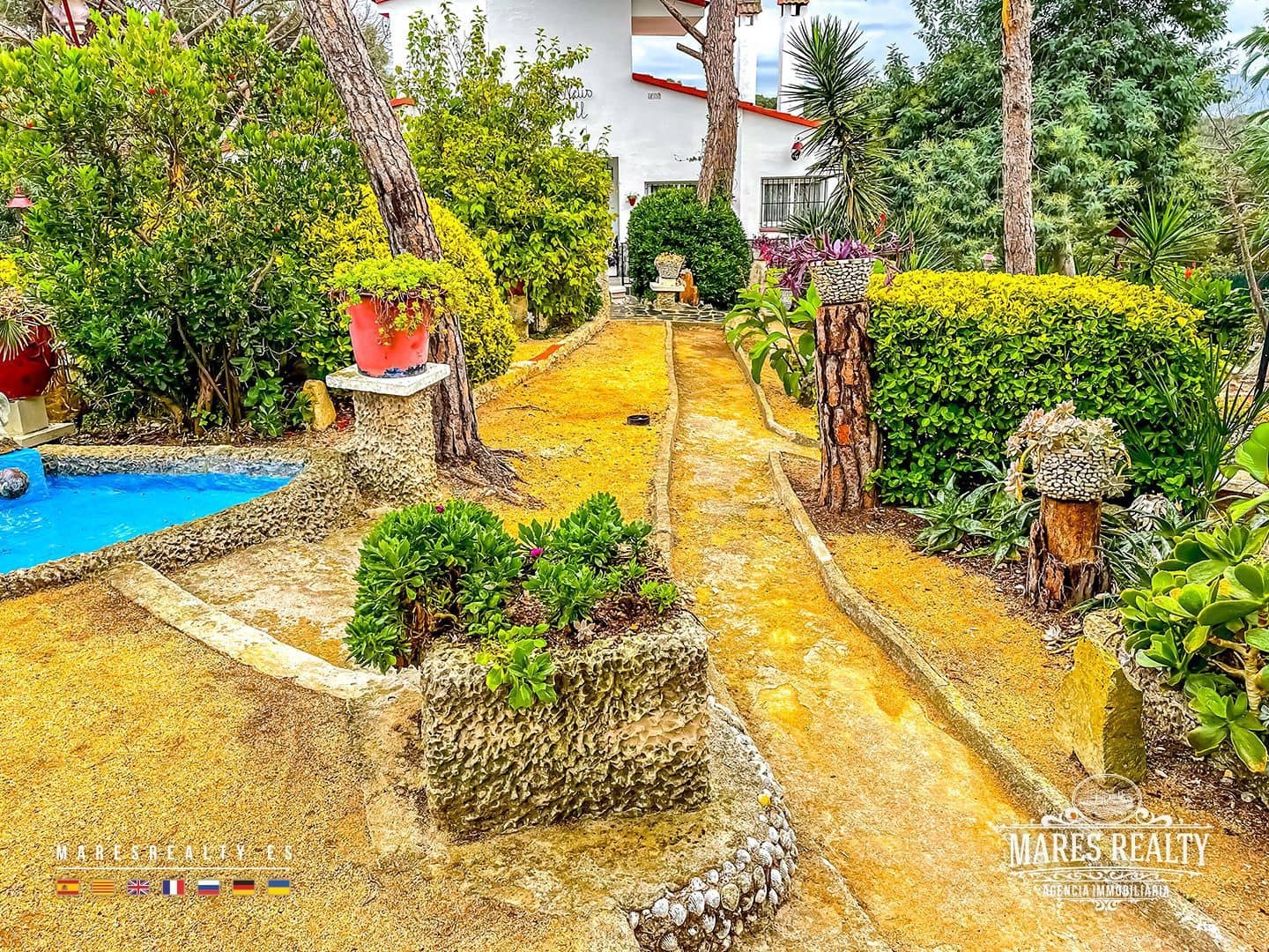 4 bedroom Villa for sale in Macanet de la Selva with pool garage - € 290,000 (Ref: 9346754)