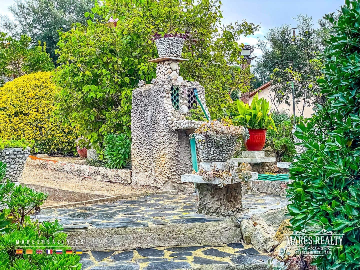 4 bedroom Villa for sale in Macanet de la Selva with pool garage - € 290,000 (Ref: 9346754)