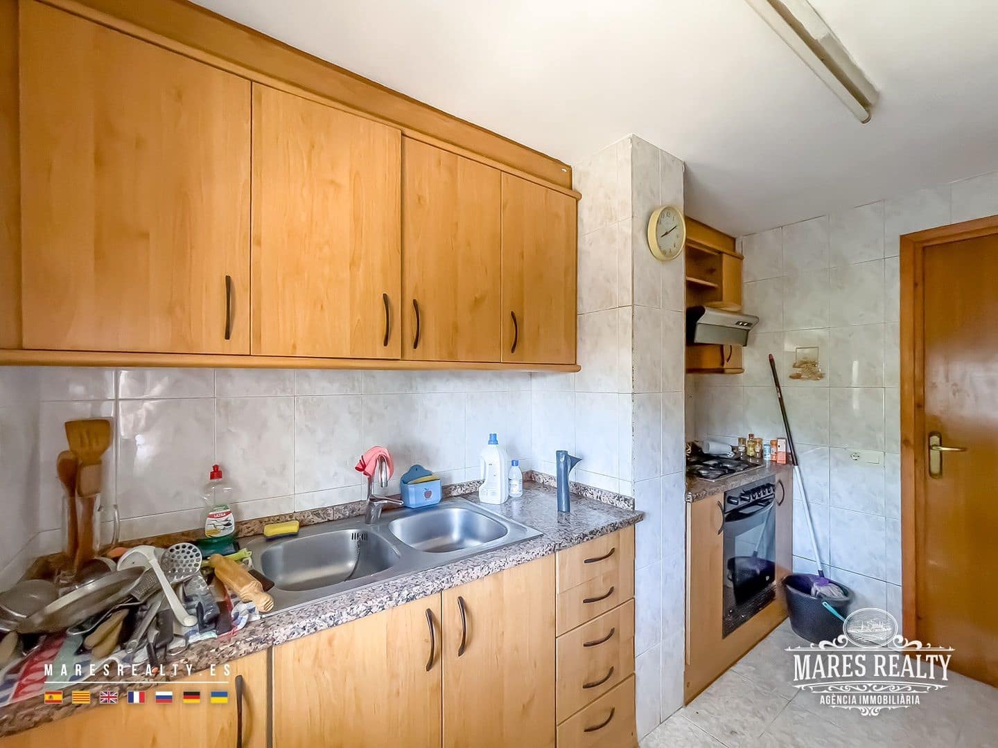 7 bedroom Villa for sale in Sils with garage - € 297,000 (Ref: 9353128)