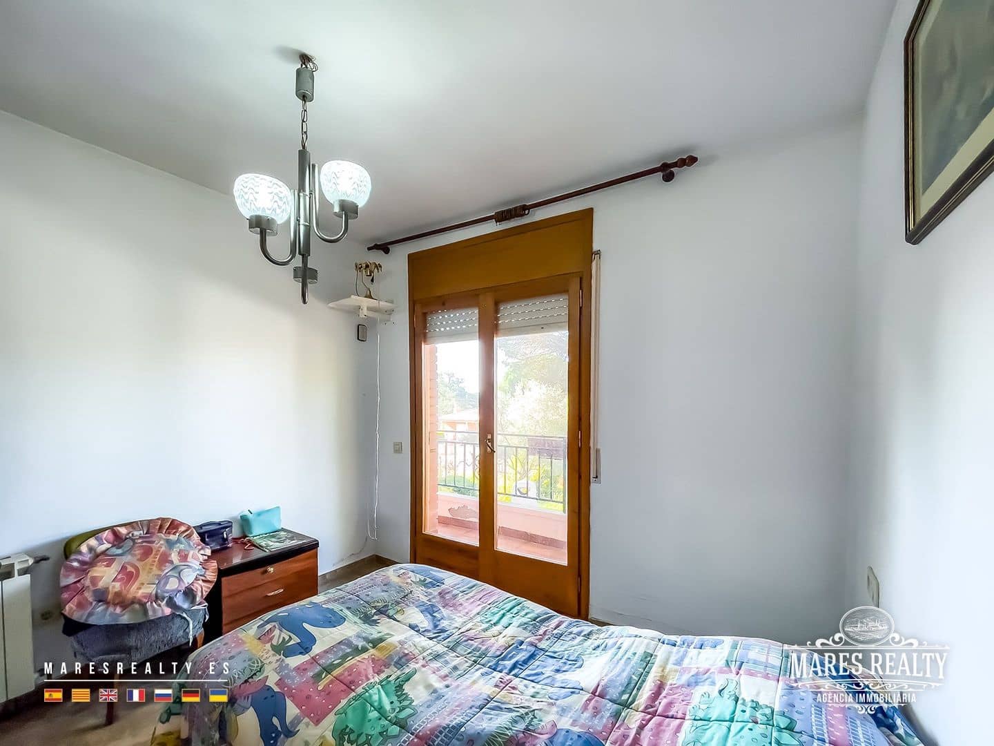 7 bedroom Villa for sale in Sils with garage - € 297,000 (Ref: 9353128)