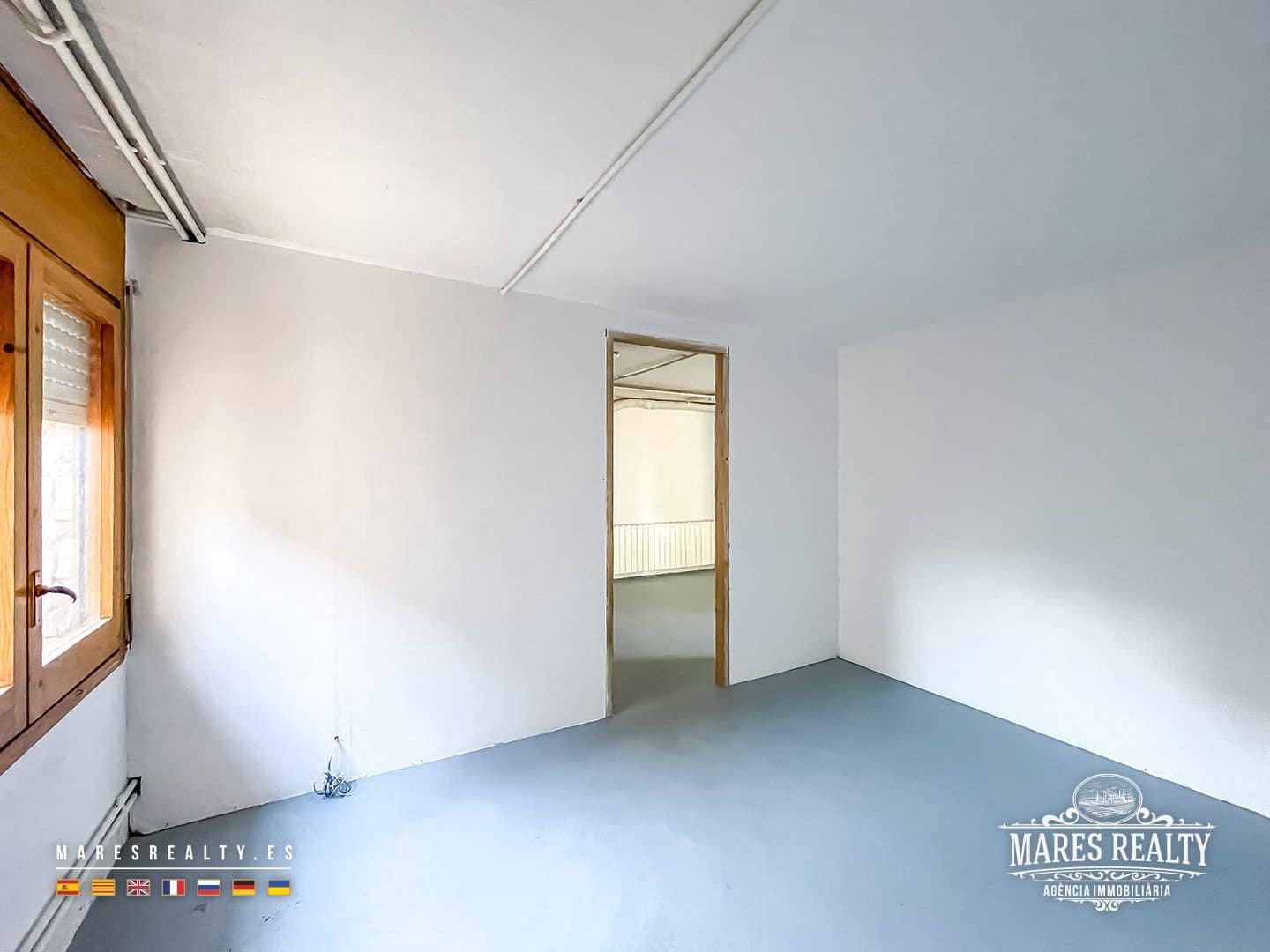 7 bedroom Villa for sale in Sils with garage - € 297,000 (Ref: 9353128)