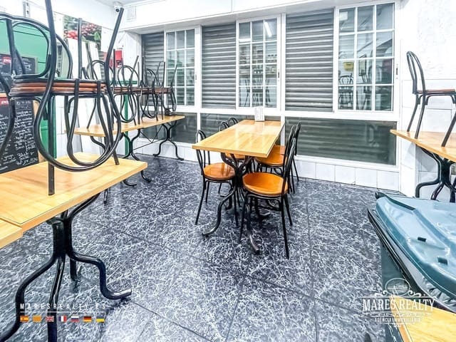 Commercial for sale in Badalona - € 195,000 (Ref: 9353129)