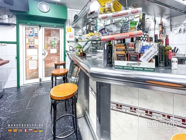 Gewerbe zu verkaufen in Badalona - 290.000 € (Ref: 9353129)