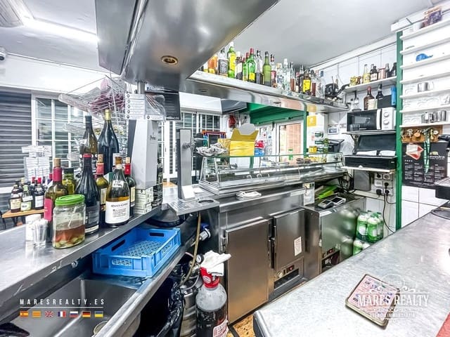 Erhverv til salg i Badalona - € 290.000 (Ref: 9353129)