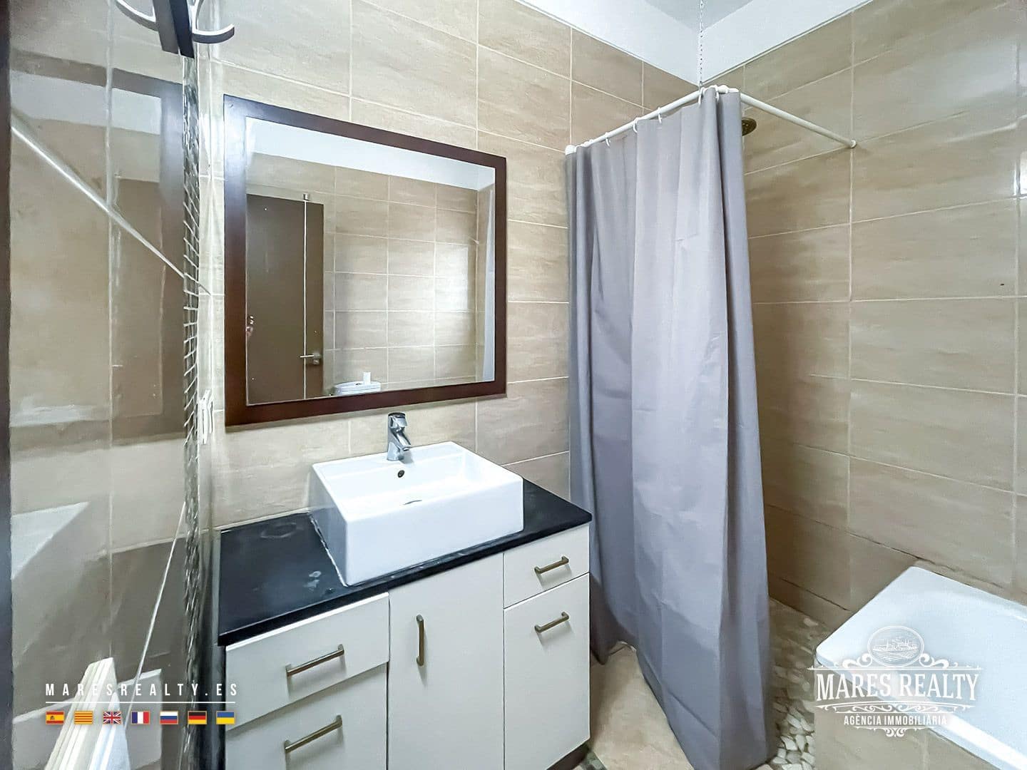 6 chambre Villa/Maison à vendre à Lloret de Mar avec piscine garage - 850 000 € (Ref: 9374943)