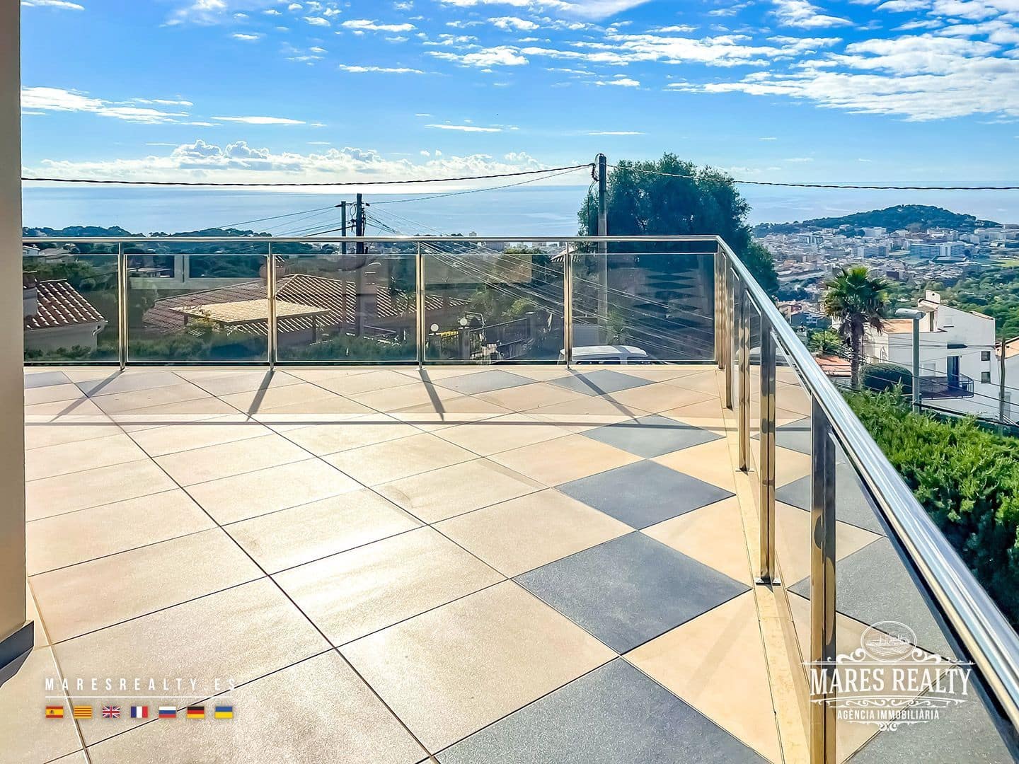 6 chambre Villa/Maison à vendre à Lloret de Mar avec piscine garage - 850 000 € (Ref: 9374943)